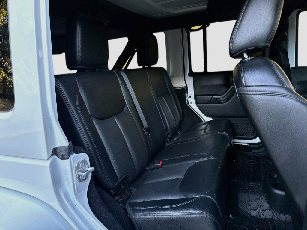 2017 Jeep Wrangler Unlimited Sahara