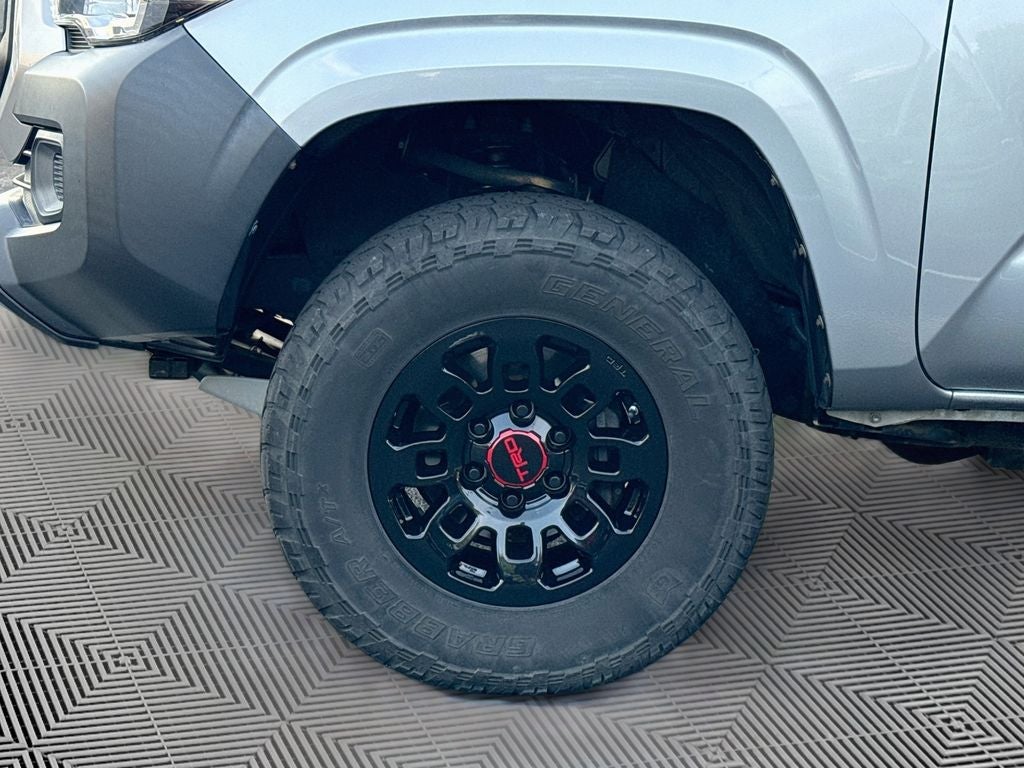 2017 Toyota Tacoma SR