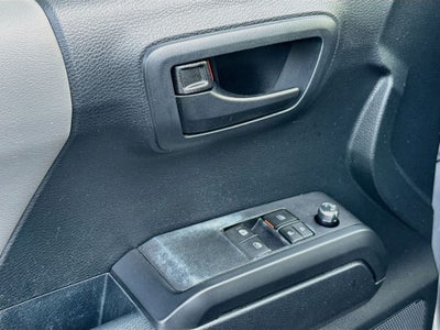 2017 Toyota Tacoma SR