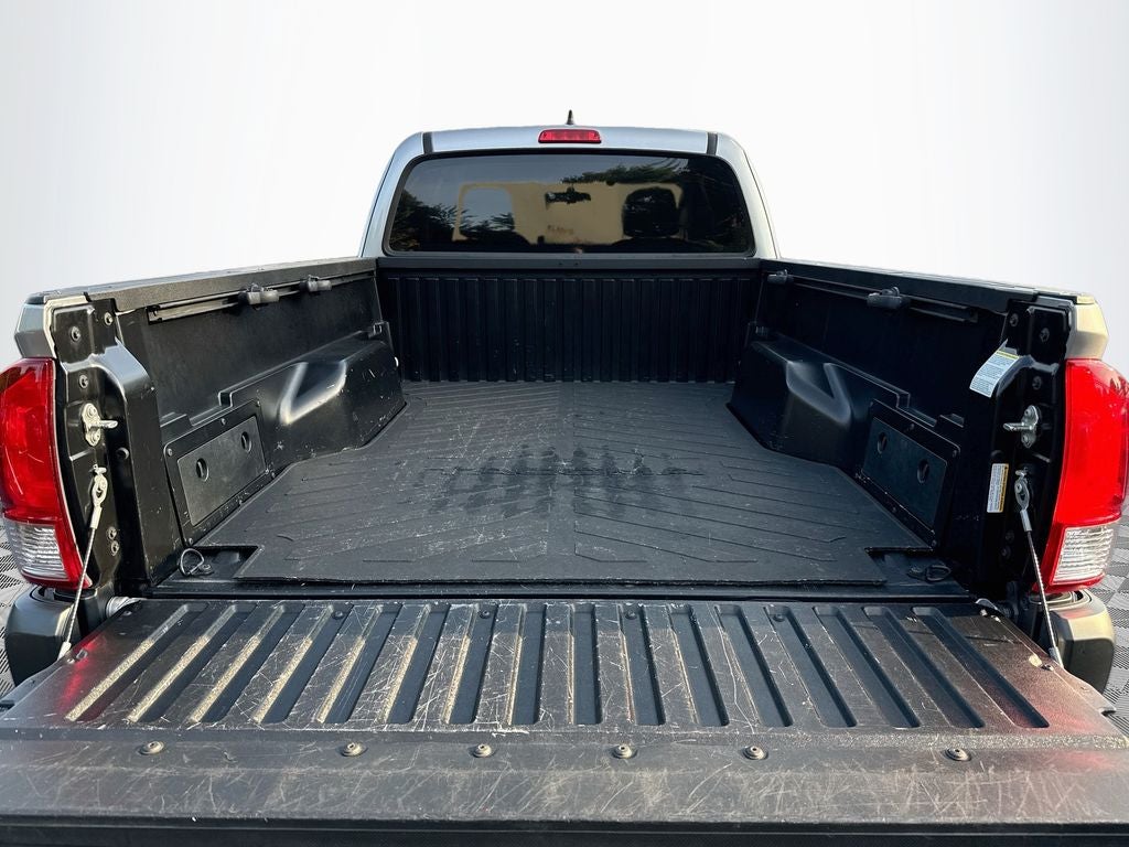 2017 Toyota Tacoma SR