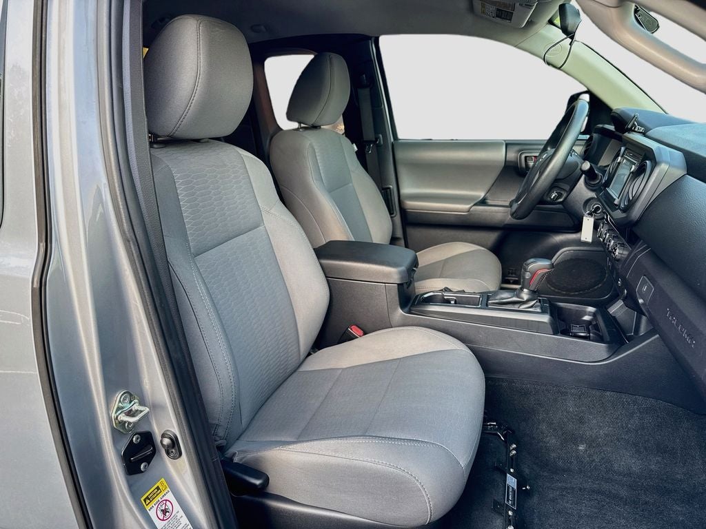 2017 Toyota Tacoma SR