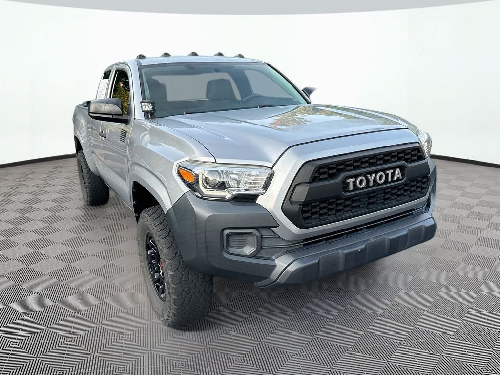 2017 Toyota Tacoma SR