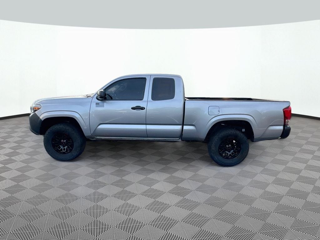 2017 Toyota Tacoma SR