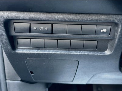 2023 Mitsubishi Outlander Base