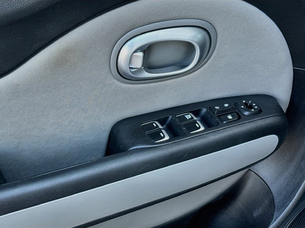 2017 Kia Soul Base