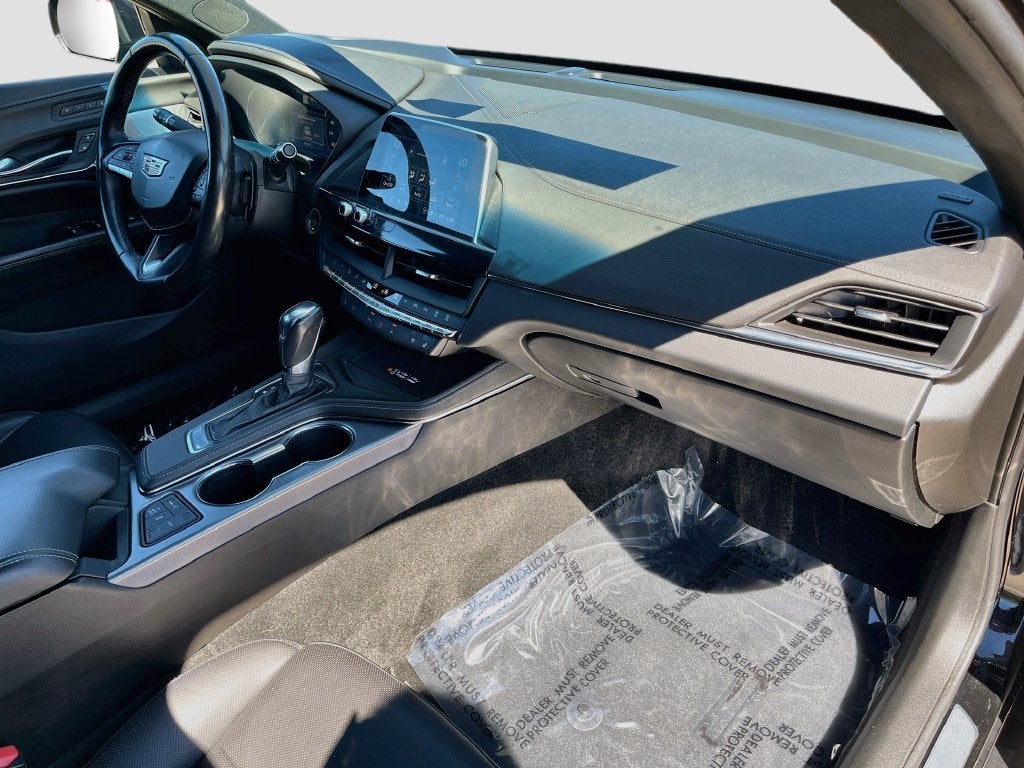 2023 Cadillac CT4 Premium Luxury