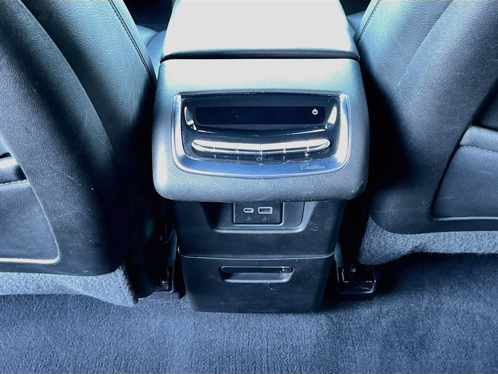 2022 Cadillac XT6 Luxury
