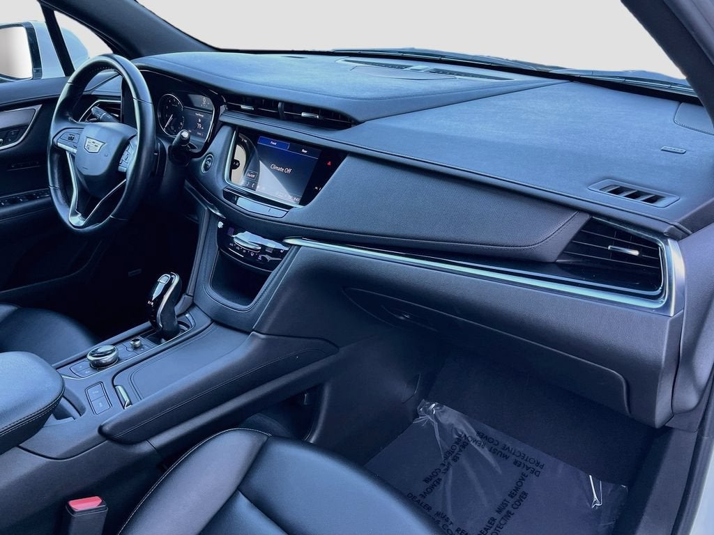 2022 Cadillac XT6 Luxury