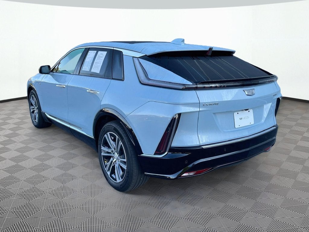 2024 Cadillac LYRIQ Luxury 1