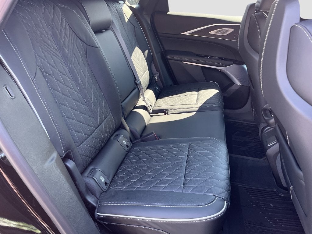 2026 Cadillac LYRIQ V-Series Premium