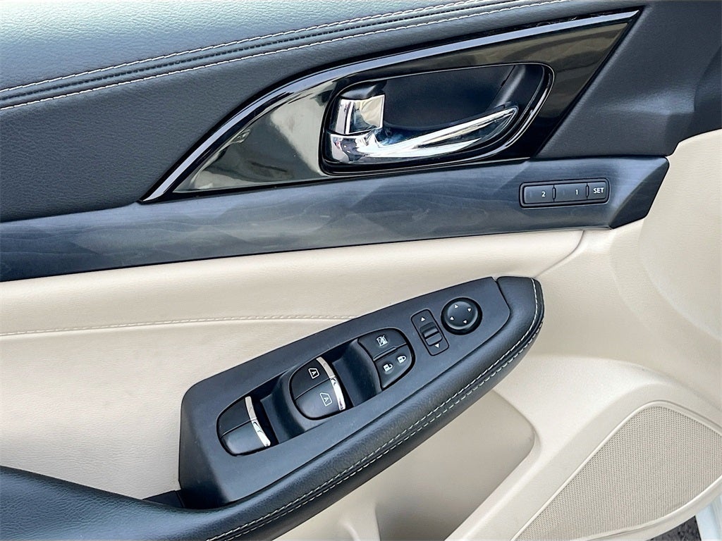 2020 Nissan Maxima Platinum