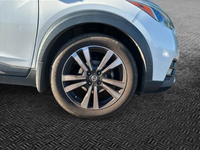 2020 Nissan Kicks SR