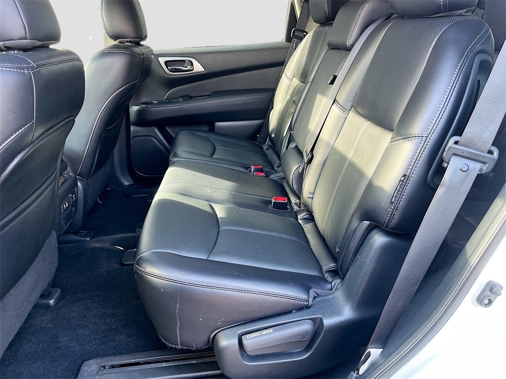 2020 Nissan Pathfinder Platinum