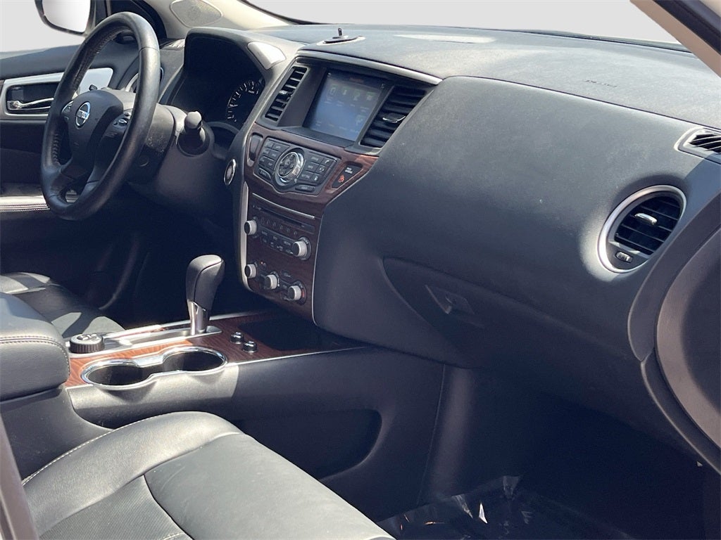 2020 Nissan Pathfinder Platinum