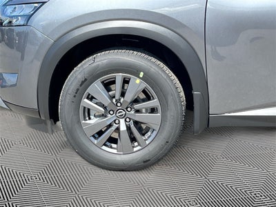 2025 Nissan Pathfinder S