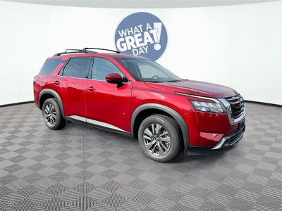 2023 Nissan Pathfinder SV