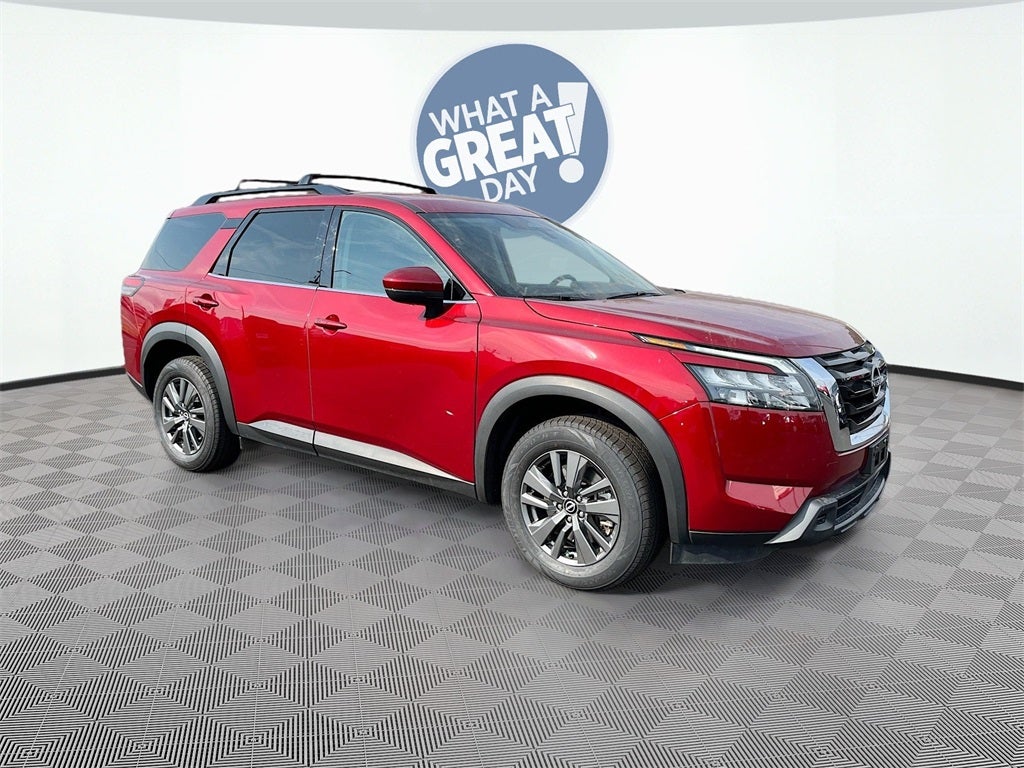 2023 Nissan Pathfinder SV