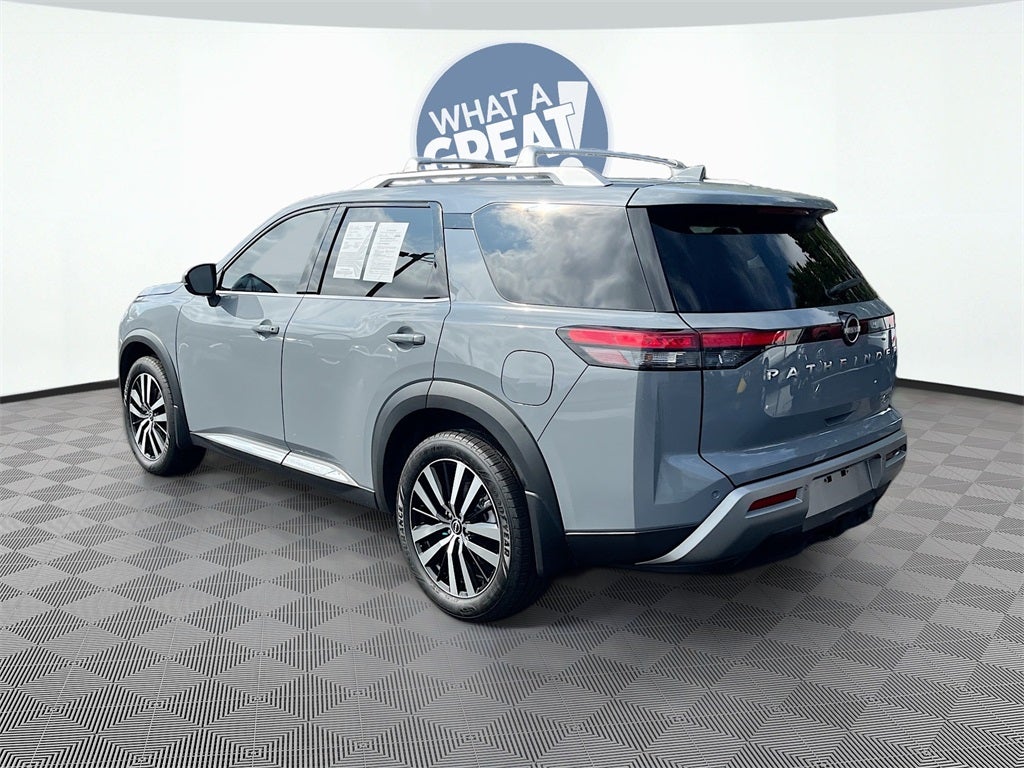 2023 Nissan Pathfinder Platinum