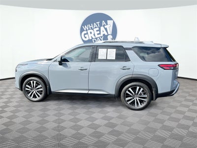 2023 Nissan Pathfinder Platinum