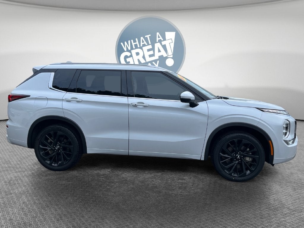 2022 Mitsubishi Outlander SEL