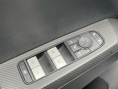 2024 Mitsubishi Outlander Base