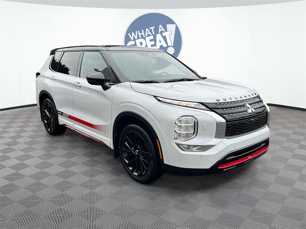2024 Mitsubishi Outlander Base