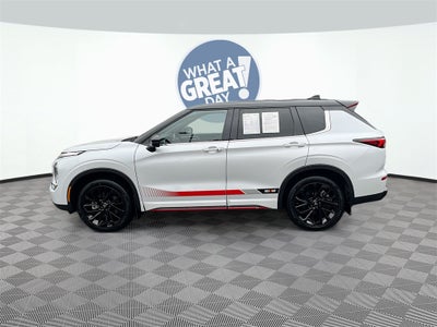 2024 Mitsubishi Outlander Base