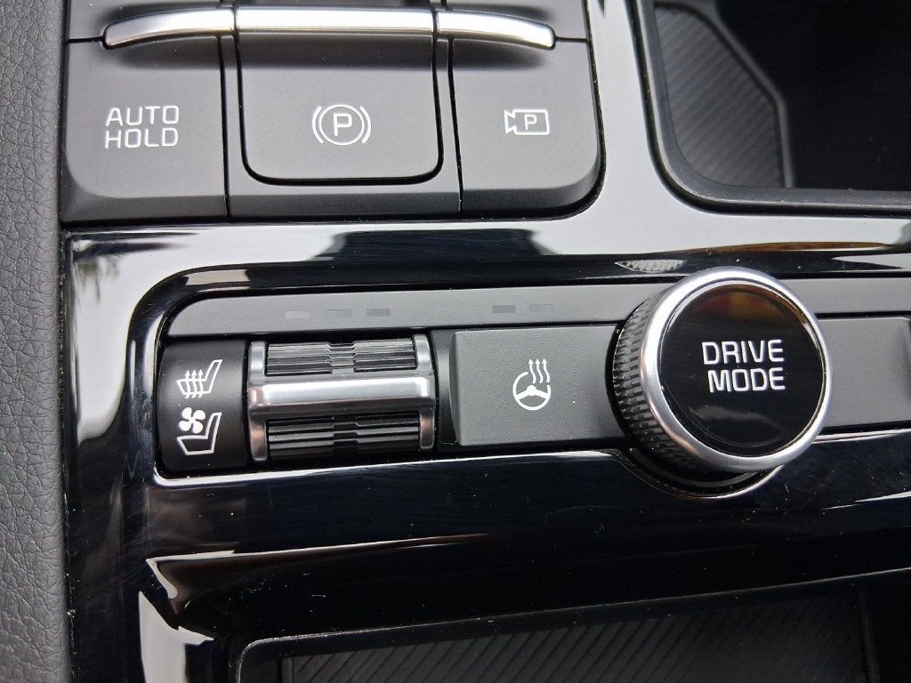 2025 Kia K5 EX