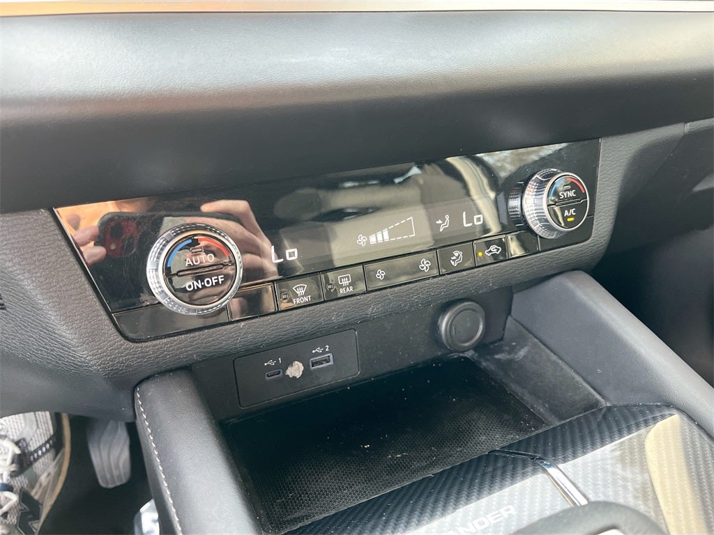 2024 Mitsubishi Outlander ES