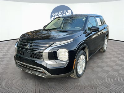 2024 Mitsubishi Outlander ES