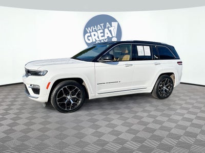 2022 Jeep Grand Cherokee Summit