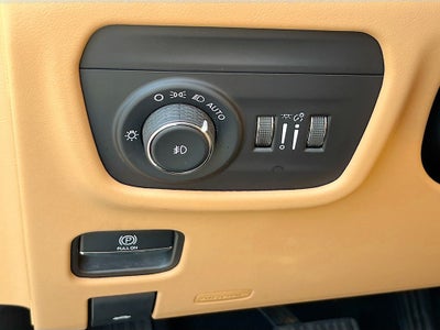 2022 Jeep Grand Cherokee Summit