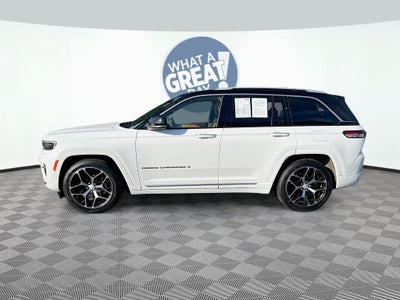 2022 Jeep Grand Cherokee Summit