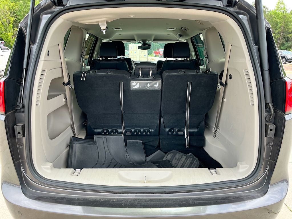 2017 Chrysler Pacifica Touring L Plus