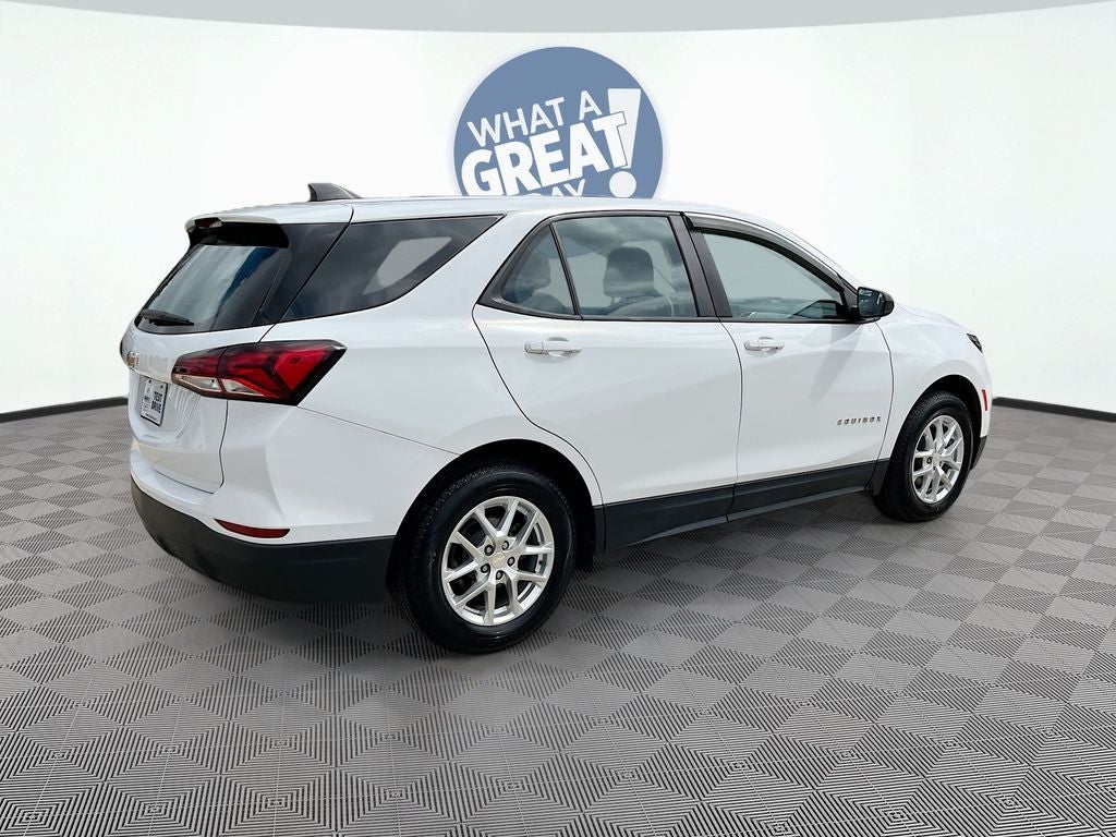 2022 Chevrolet Equinox LS