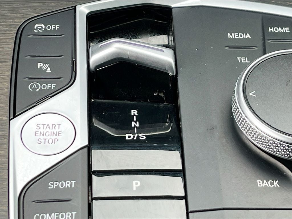 2024 BMW 3 Series 330i