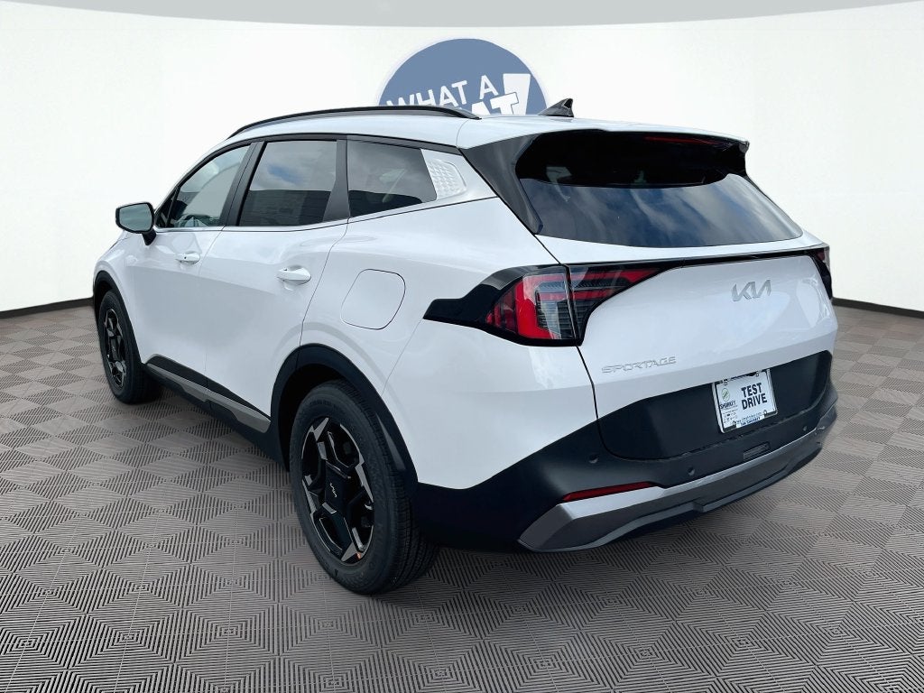 2027 Kia Sportage EX
