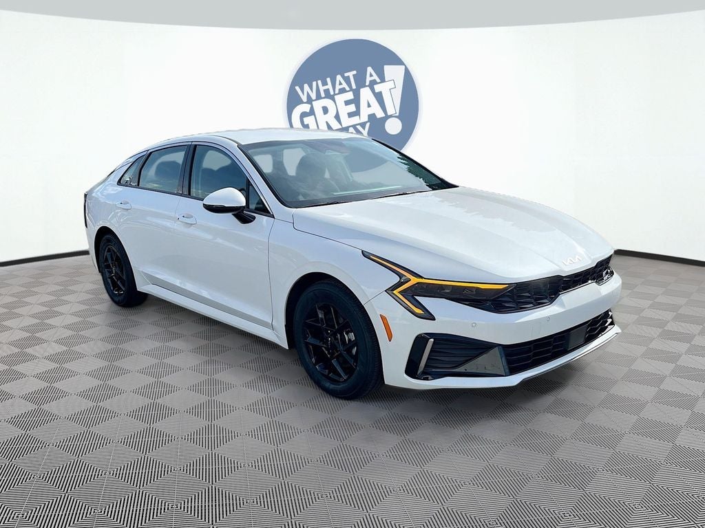 2025 Kia K5 LXS