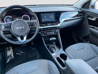 2022 Kia Niro LXS