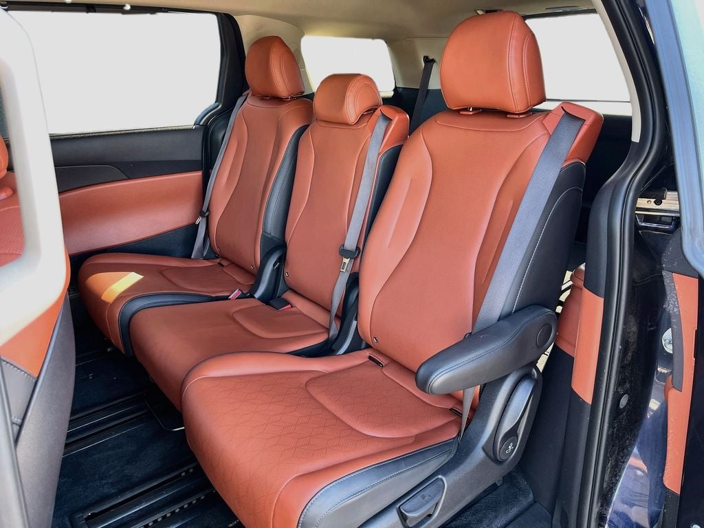 2025 Kia Carnival EX