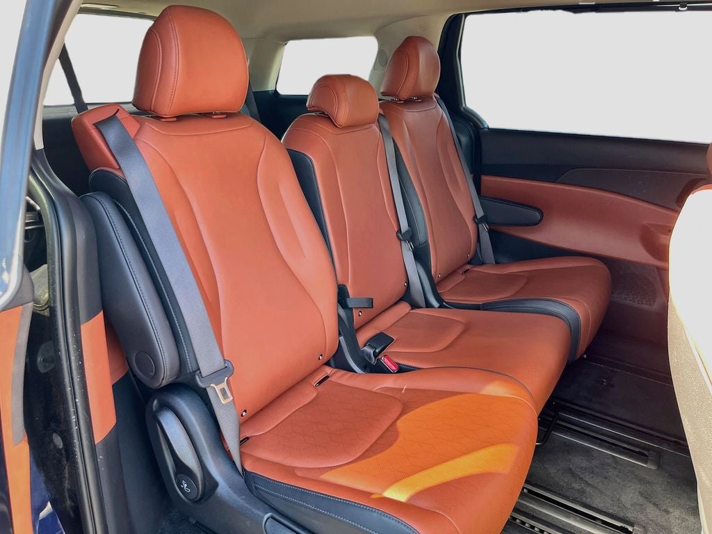 2025 Kia Carnival EX
