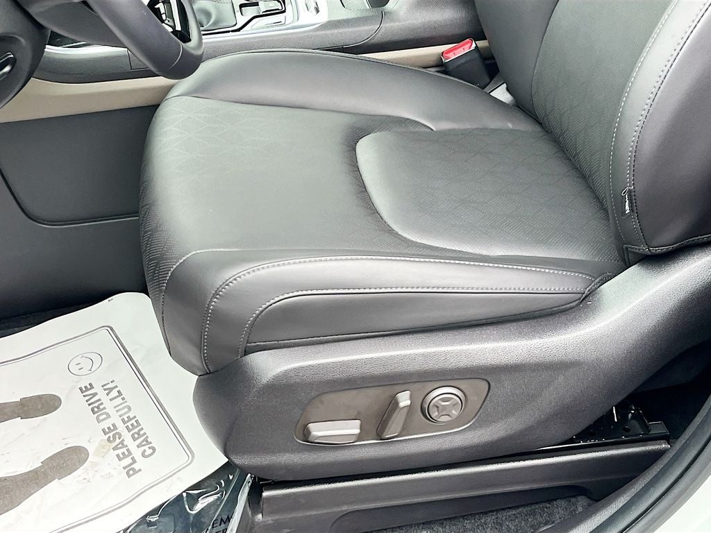 2025 Kia Carnival SX