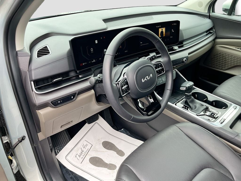 2025 Kia Carnival SX