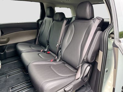 2025 Kia Carnival SX