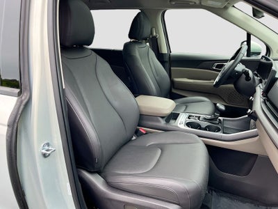 2025 Kia Carnival SX