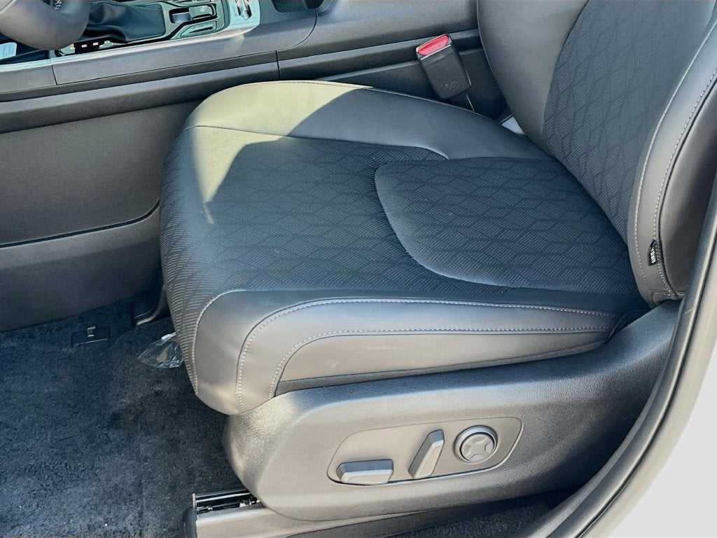 2027 Kia Carnival SX