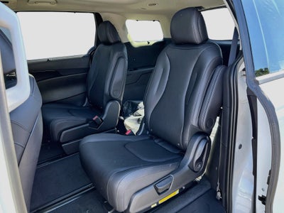 2027 Kia Carnival SX