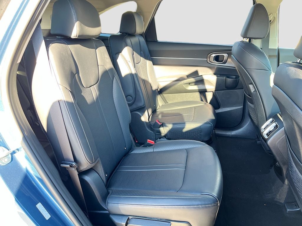 2025 Kia Sorento Hybrid EX