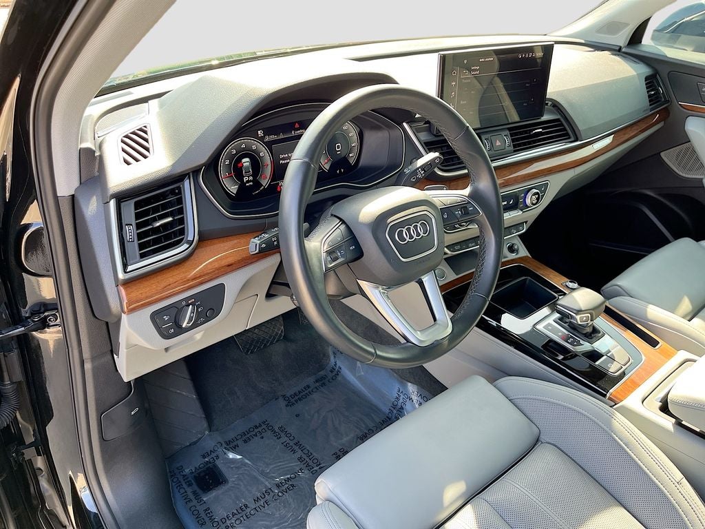 2022 Audi Q5 45 S line Premium quattro